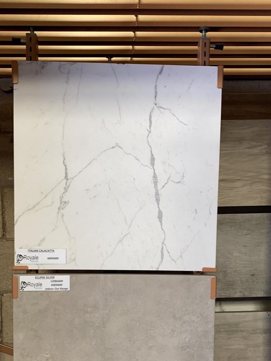 Italian Calacatta Marble Effect Outdoor Porcelain Paving Slabs - 595x595 Pack