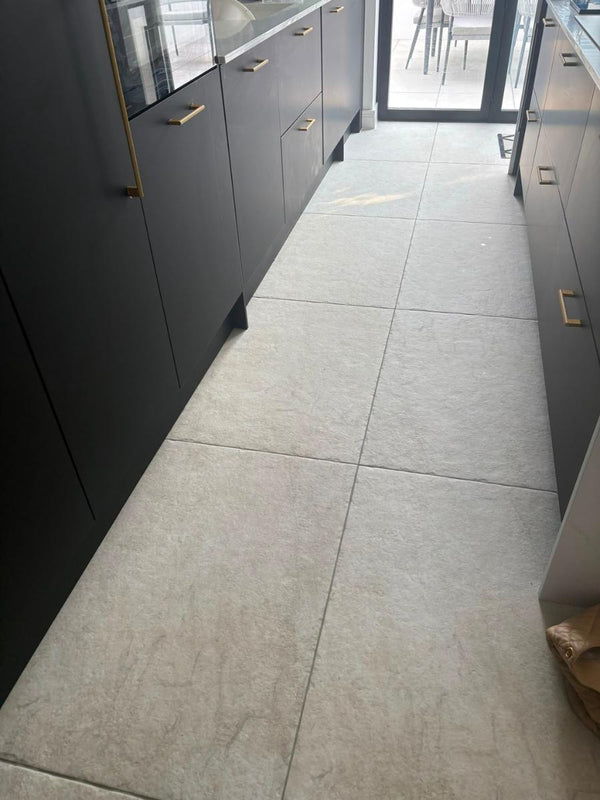 Austin White Antique Chiselled Edge Porcelain Tile - 600x400x9.5mm