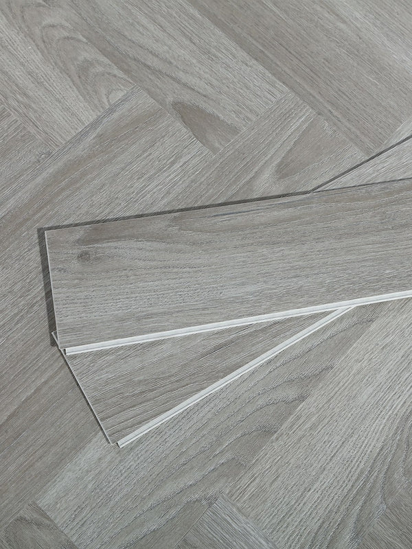 Chateau Grey Herringbone Click LVT - 640x128mm