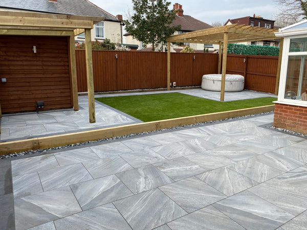 Esparada Grigio Marble Effect Outdoor Porcelain Paving Slabs - 600x600 Pack