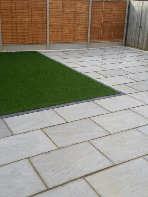 Kandla Grey Indian Sandstone Paving Slabs - 900x600x18mm Pack