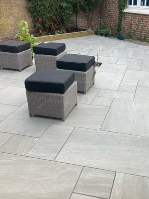 Kandla Grey Outdoor Porcelain Slabs - Mix Size Pack