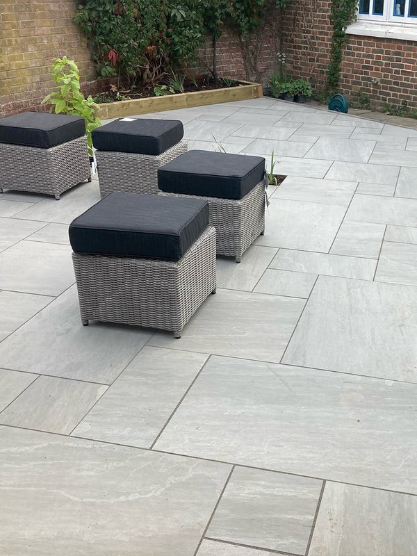 Kandla Grey Outdoor Porcelain Slabs - Mix Size Pack