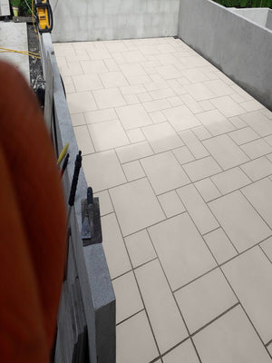 Akita Ivory Outdoor Porcelain Tiles - Mix Size Pack