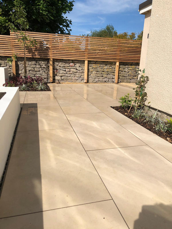 Beige Sawn Sandstone Effect Porcelain Paving Slabs - 1200x600 Pack