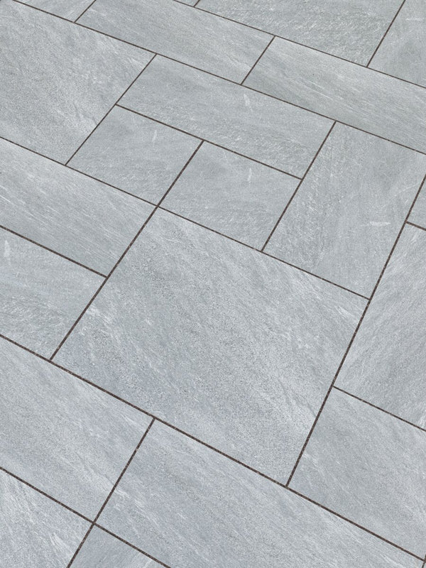 Quartzi Grey Granite Effect Outdoor Porcelain Paving Slabs - Mix Size Pack
