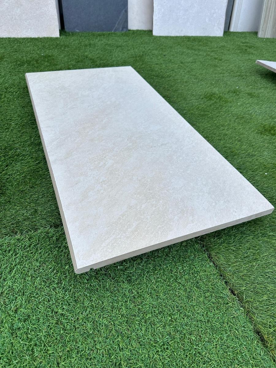 Quartz White Outdoor Porcelain Bullnose - 900x450x20mm