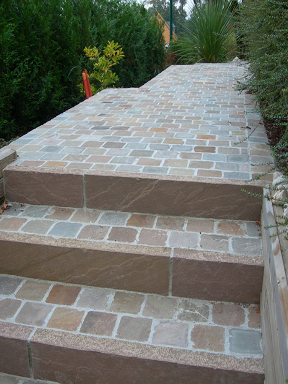 Raj Green Riven Indian Sandstone Setts - Mix Size Pack