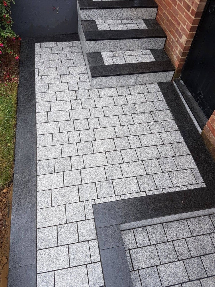 Light Grey Sawn Granite Driveway Setts - Premium Non-Slip Block Paving