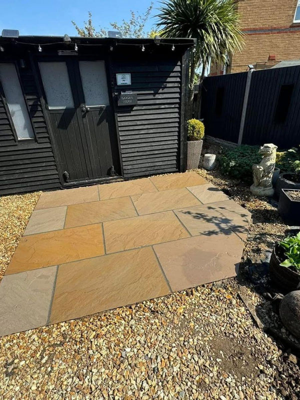 Raj Green Indian Sandstone Paving Slabs - 900x600 Pack