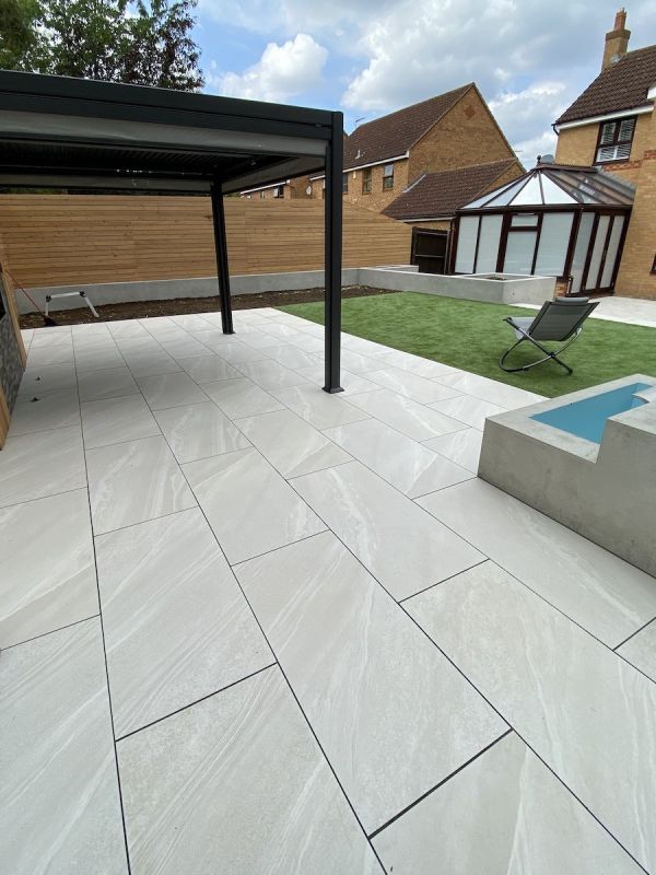 Bianco Slate Effect Outdoor Porcelain Paving Slabs - 1200x600 Pack