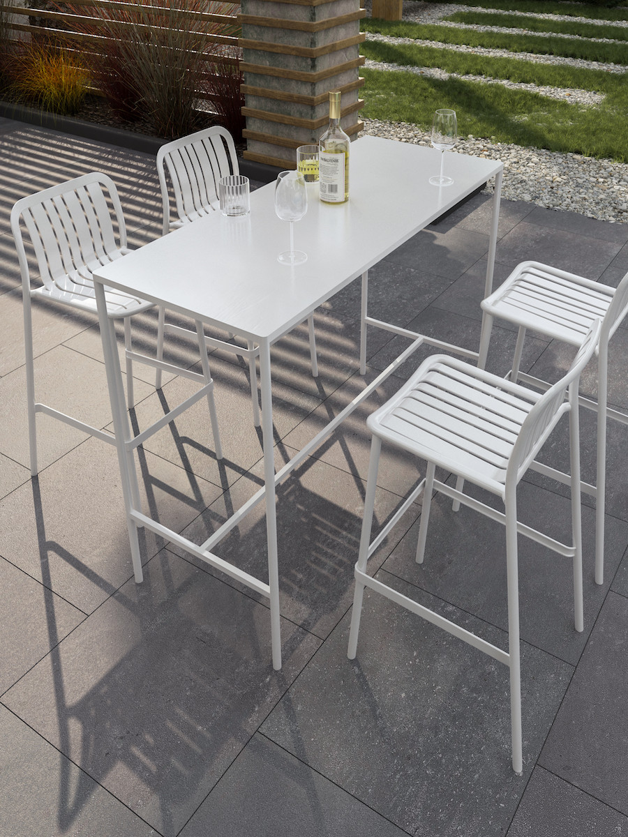 Earth Outdoor & Indoor Bar Set 4 seater - White