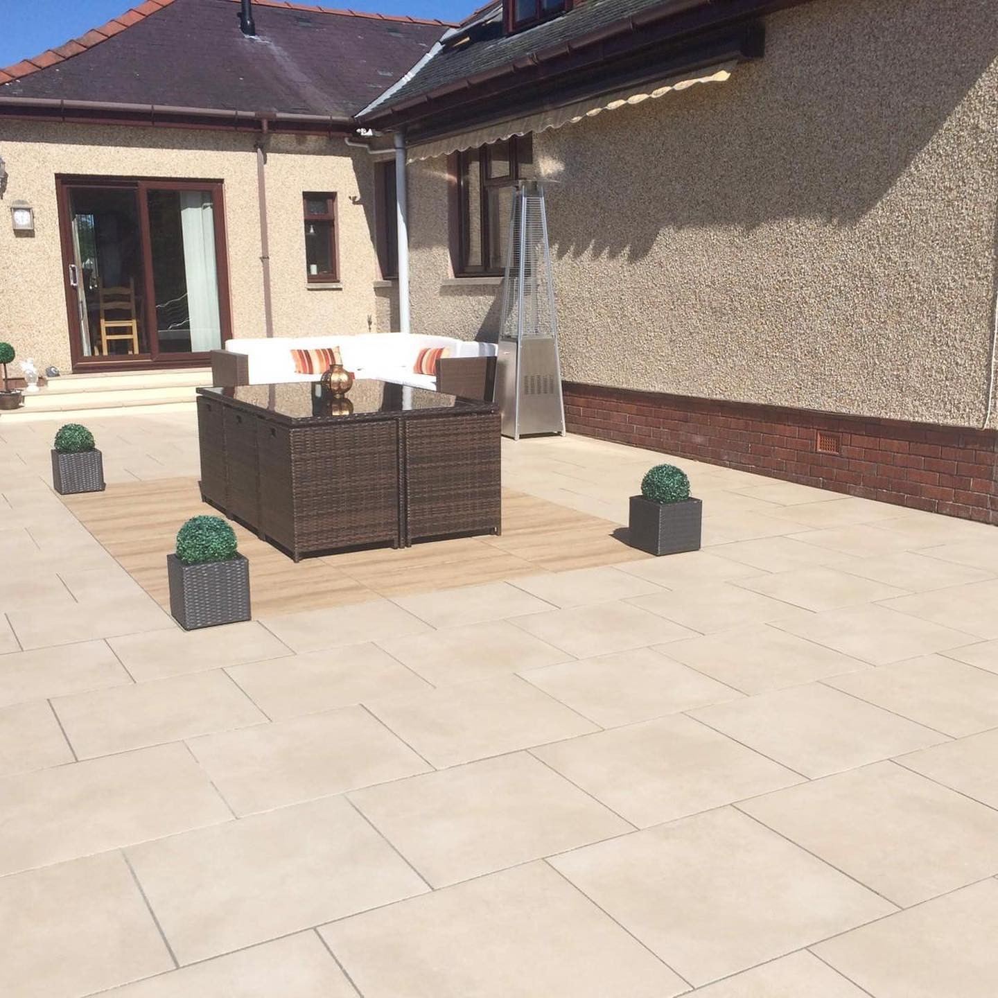 Beige Sawn Sandstone Effect Porcelain Paving Slabs - 600x600 Last Batch Pack